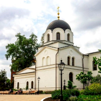 Церковь Сошествия Святого Духа в Зачатьевском монастыре - фото