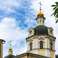 Патриаршее подворье Пюхтицкого Свято-Успенского монастыря - фото